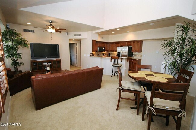 Foto del edificio - 20660 N 40th St