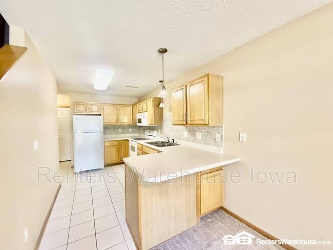 Building Photo - 3701 Brook Ridge Ct