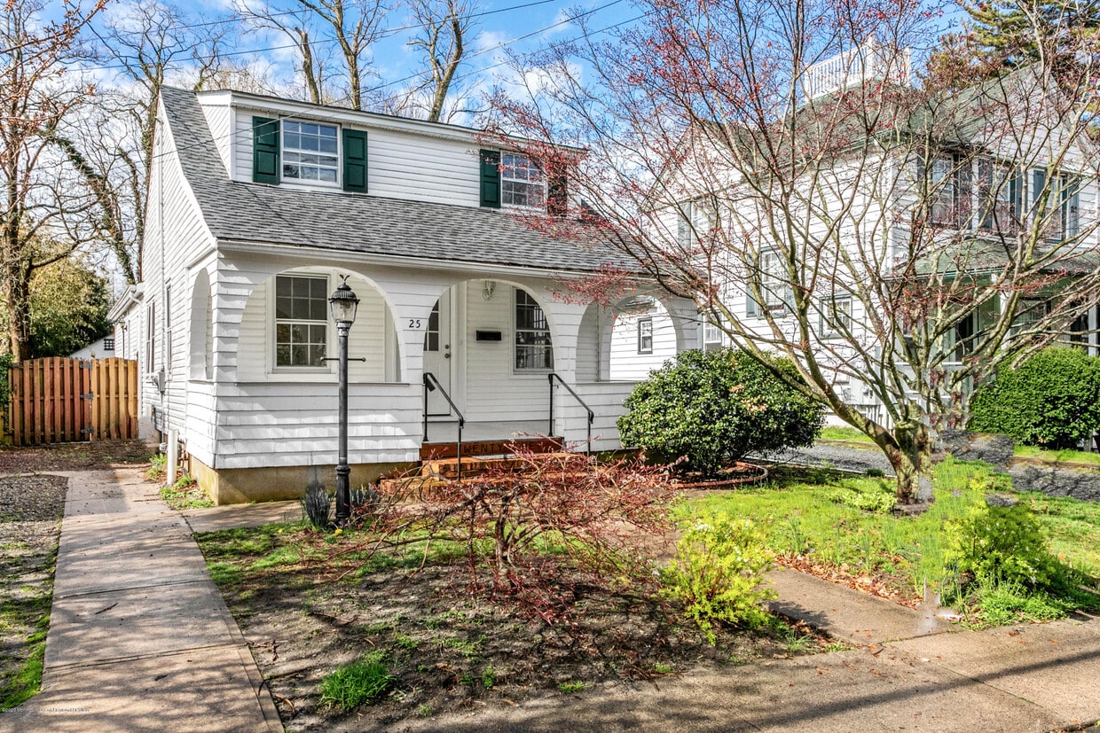 25 Euclid Ave, Manasquan, NJ 08736 House Rental in Manasquan, NJ