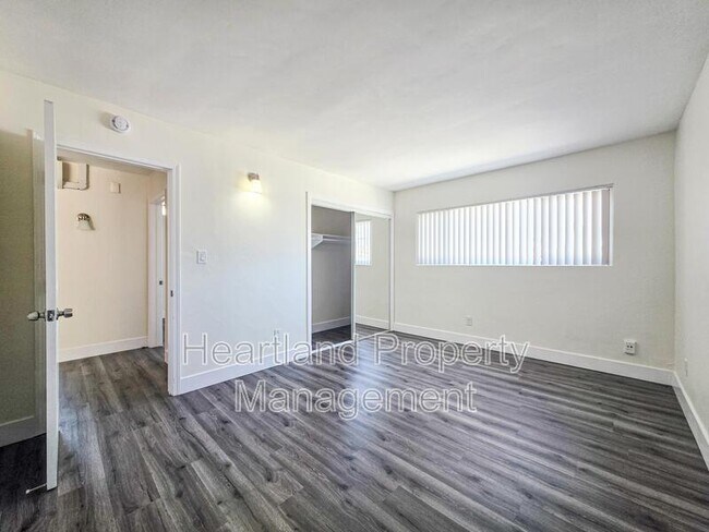 Foto del edificio - 4162 51st St