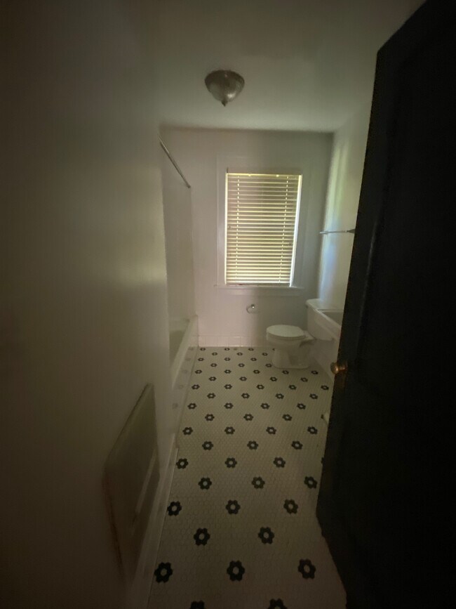 Foto del edificio - 1915 Vineyard St