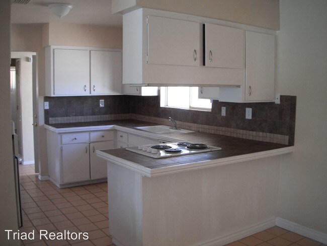 Building Photo - 4 br, 2 bath House - 72337 Larrea Ave