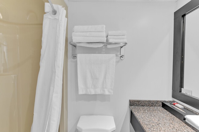 Building Photo - Kingston Crest Residences