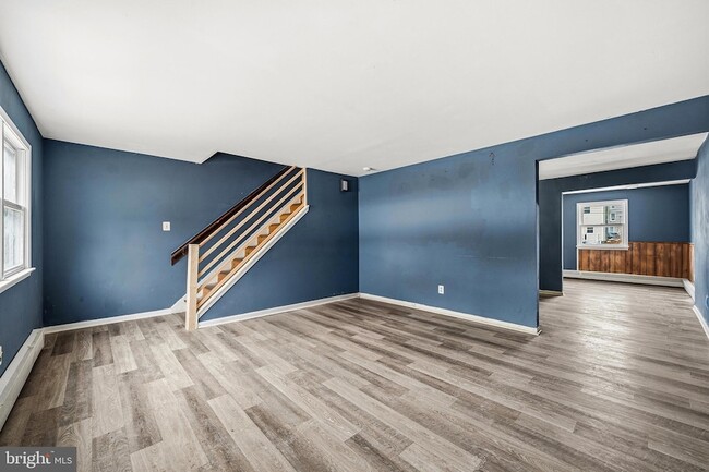 Building Photo - 507 E Airy St