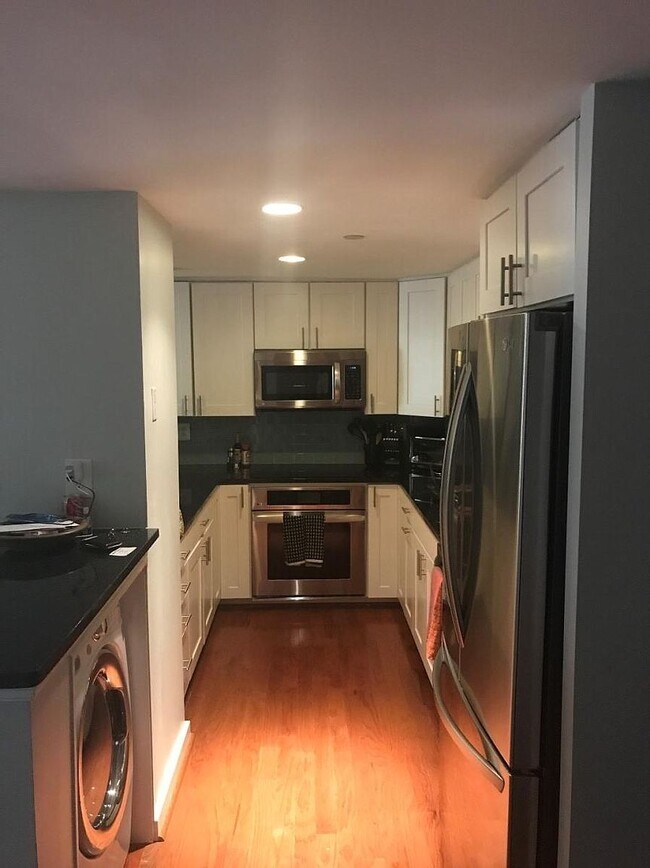 Foto del edificio - 1530 Key Blvd