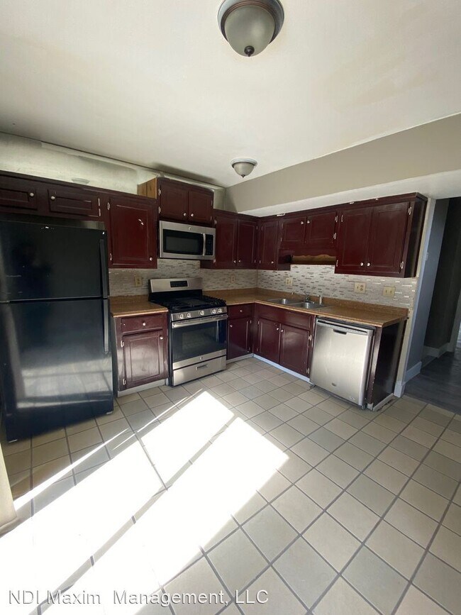Building Photo - 3 br, 2 bath House - 260 Lamplighter lane