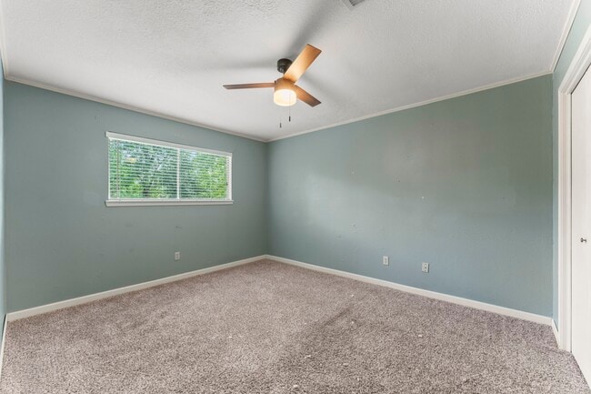 Building Photo - 3318 Candlelon Dr