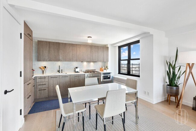 Foto del edificio - 175 W 95th St