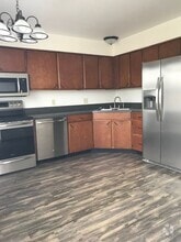 Building Photo - 734 Fairwood Dr
