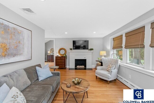 Building Photo - 6 Risley Rd