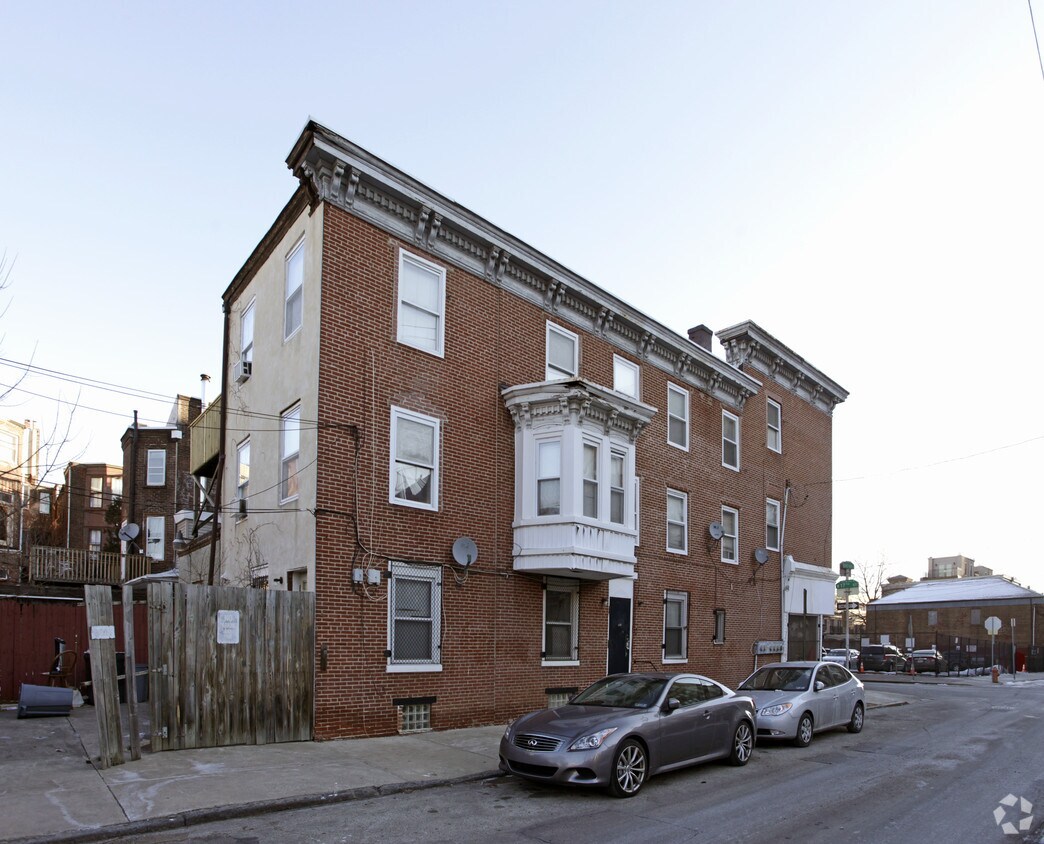Building Photo - 552 N 17th St