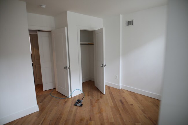 Foto del edificio - 382 Quincy St