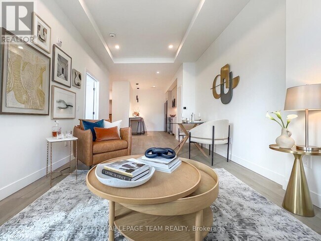 Photo du bâtiment - 398 Roosevelt Ave