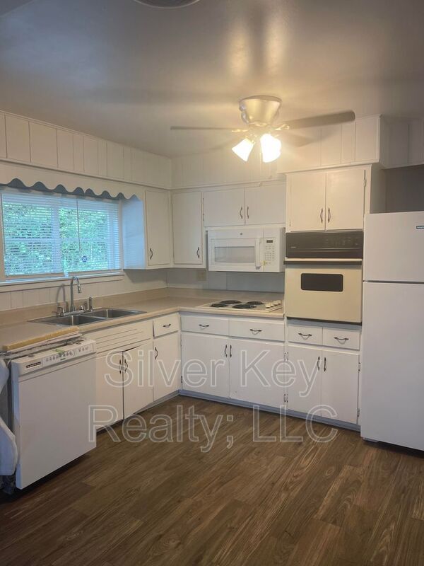 Building Photo - 3810 US-11