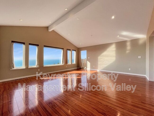 Building Photo - 544 Heathcliff Dr