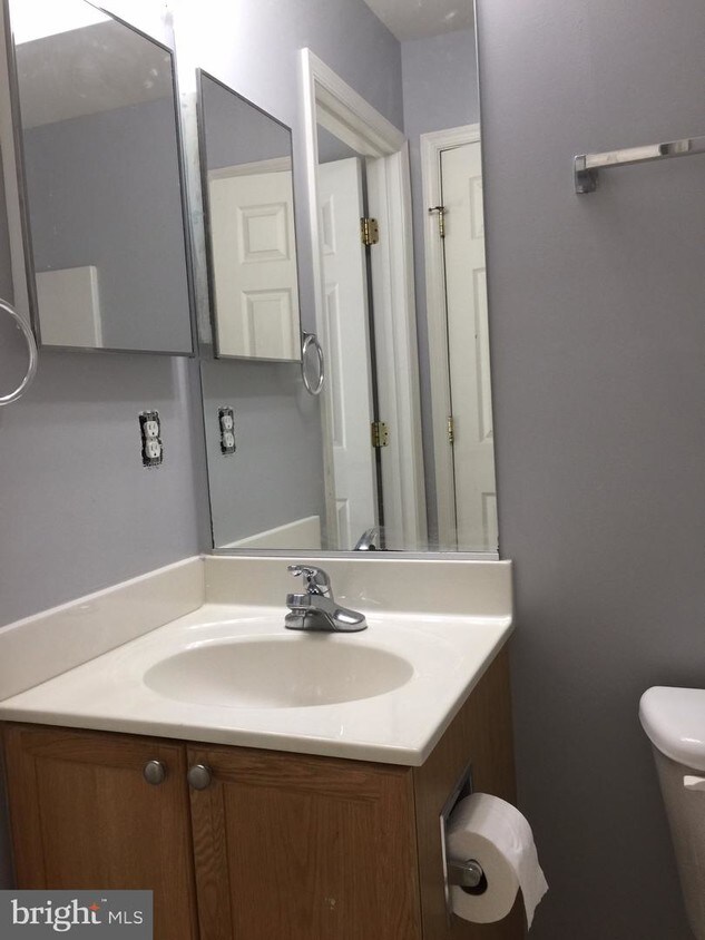Foto principal - 2505 Emerson Dr