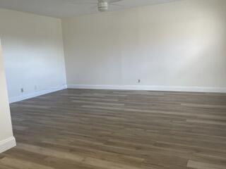 Building Photo - 460 Saxony Way