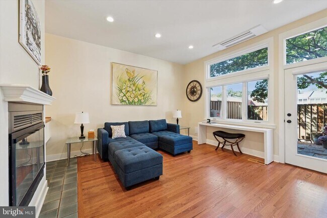 Foto del edificio - 826 N Newkirk St