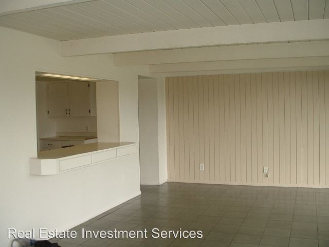 Building Photo - 9723 Lake Steilacoom Dr SW