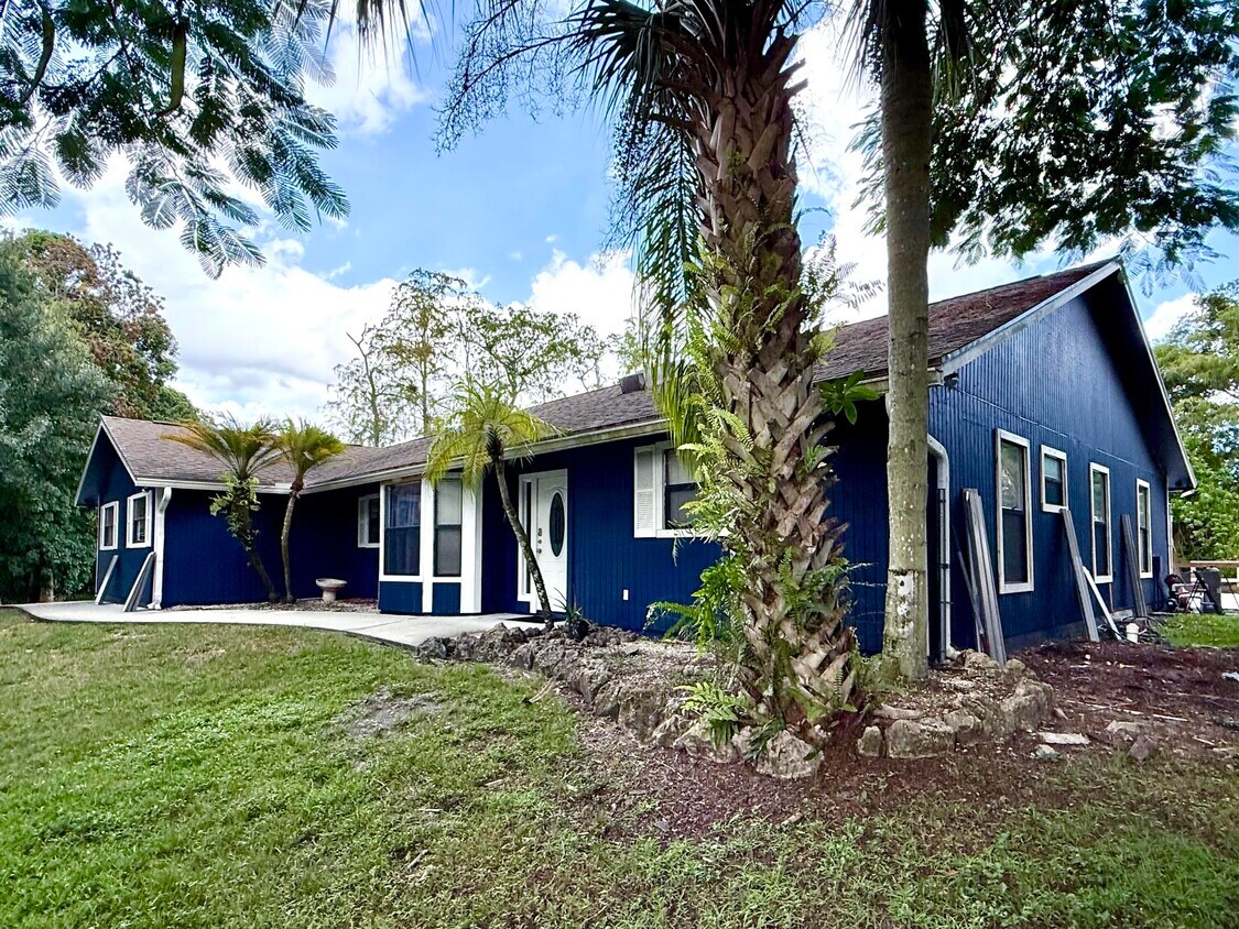 Foto principal - 15684 86th Way N