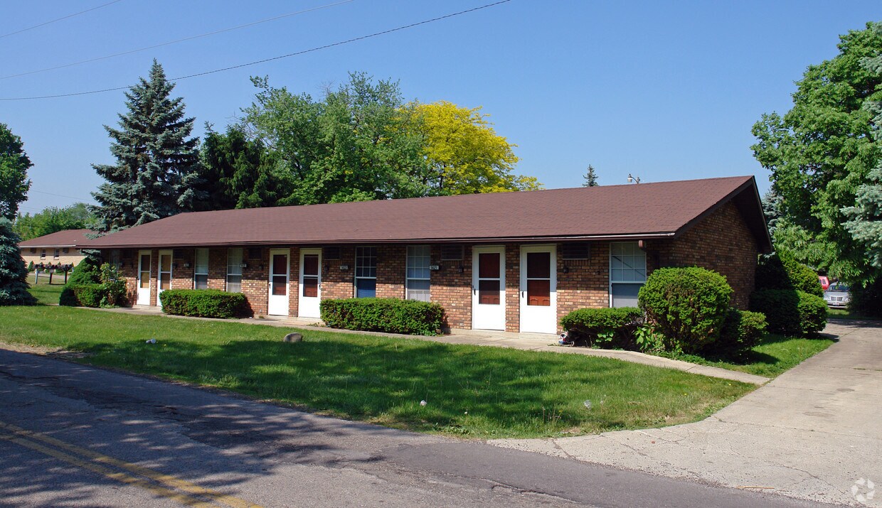 Building Photo - 1419-1429 Superior Ave