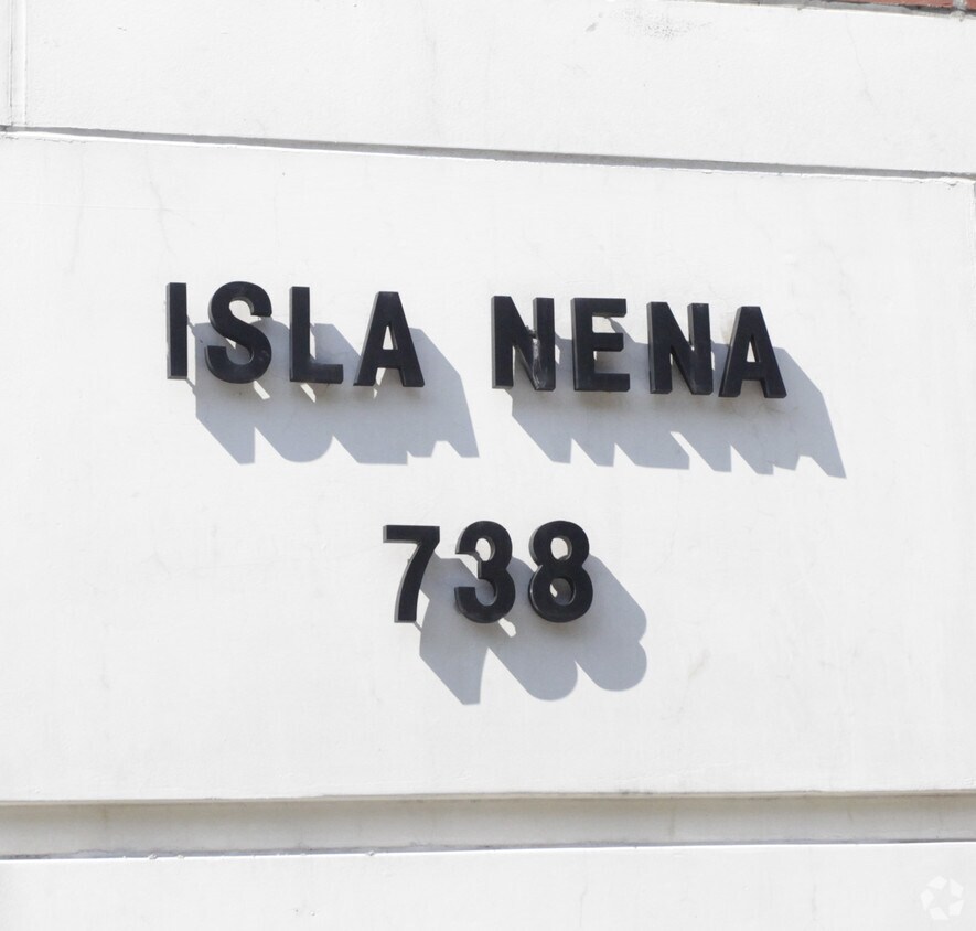 Building Photo - Isla Nina