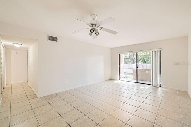 Foto del edificio - Great Apartment for rent!