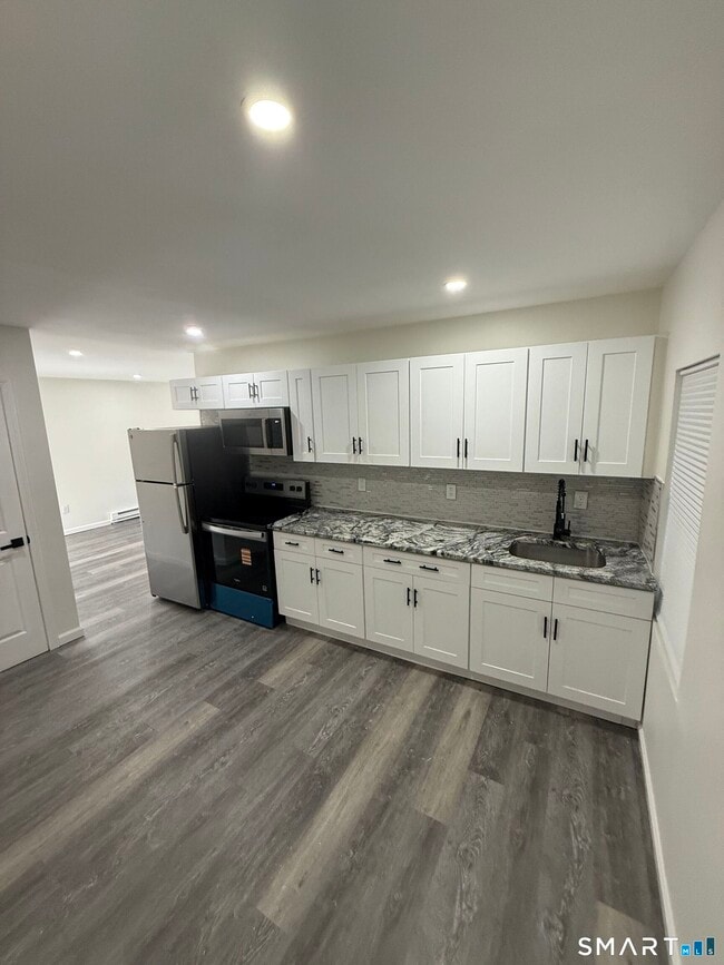 Building Photo - 38 New Haven Ave