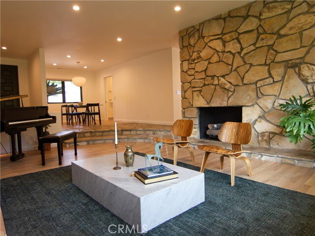 Building Photo - 1310 J Lee Cir