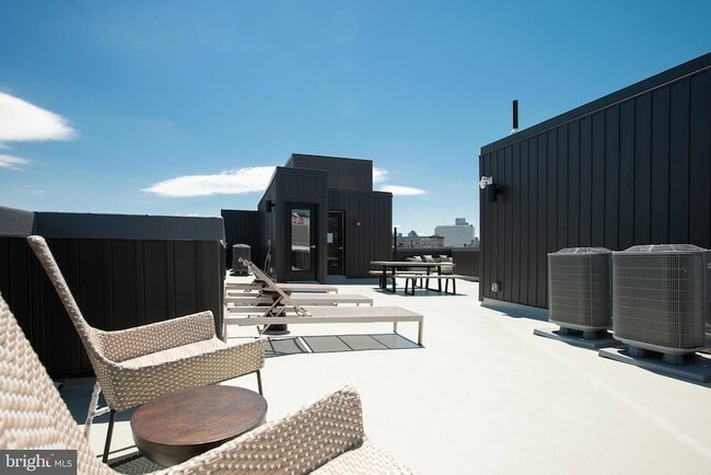 Photo - 1534 Ridge Ave Apartment