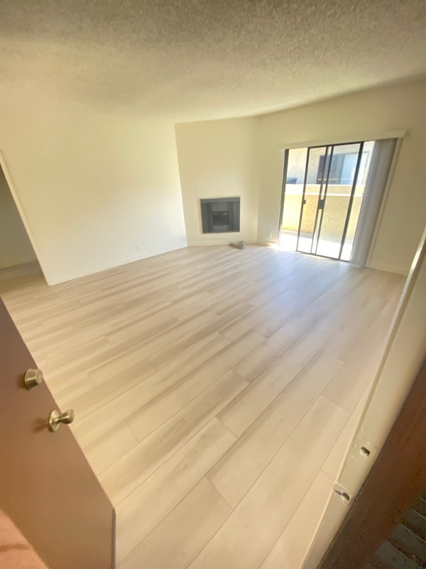 Foto del edificio - 14942 Burbank Blvd