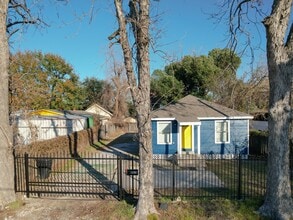 Building Photo - 4826 Bristol St