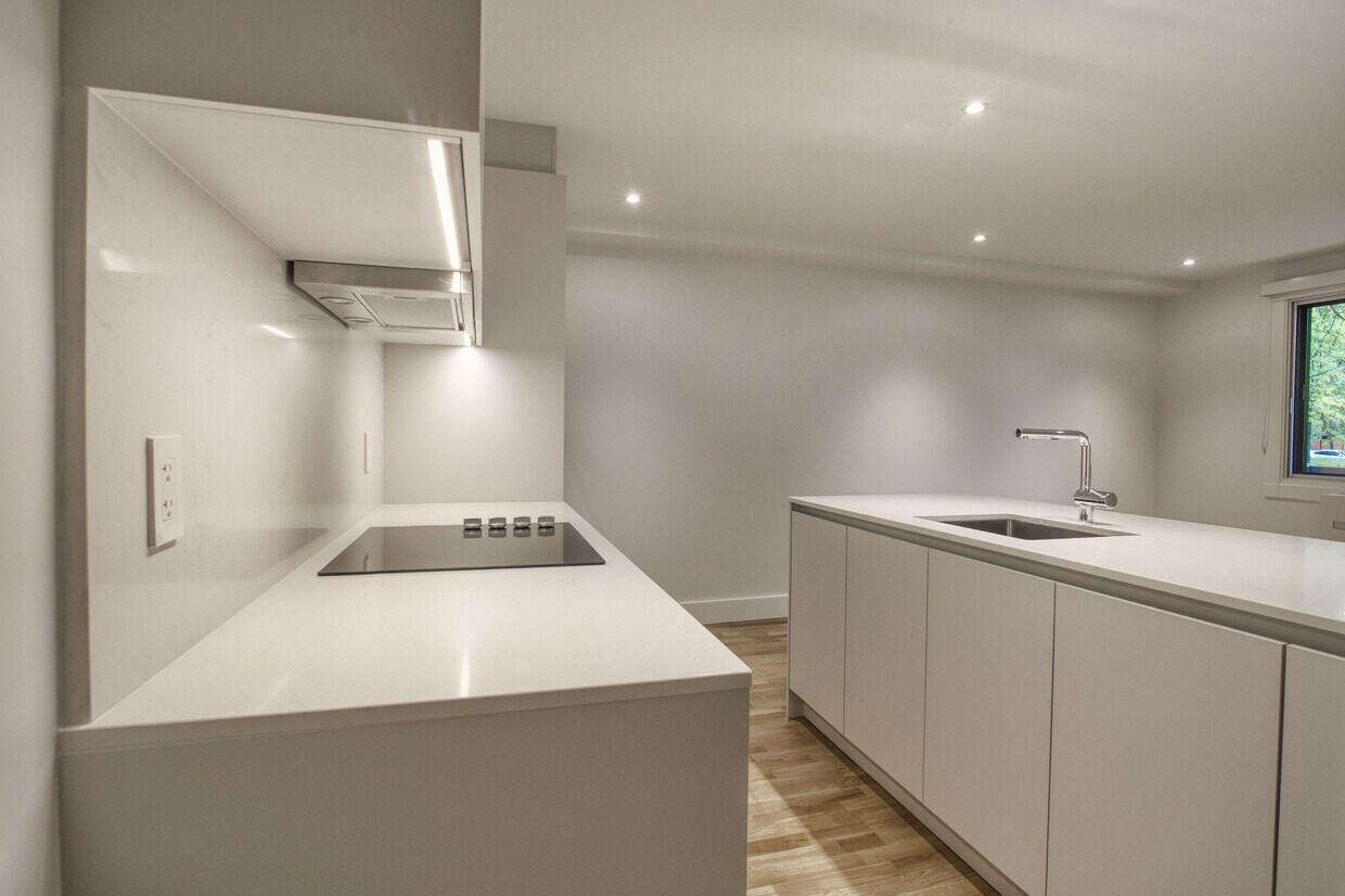 Photo principale - 1525 Av. Victoria