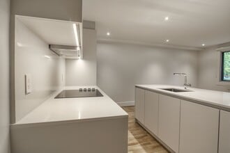Building Photo - Les Appartements St Lambert