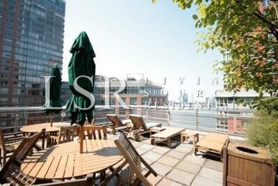 Foto del edificio - 211 N North End Ave