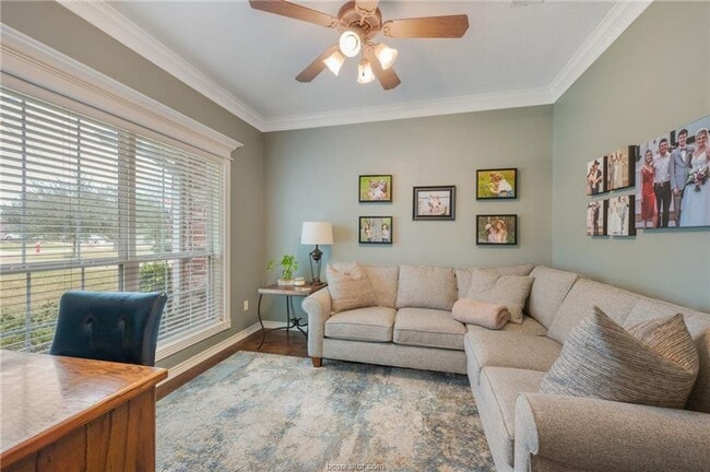 Building Photo - IMMEDIATE MOVE IN! Gorgeous 4 bedroom 3 ba...