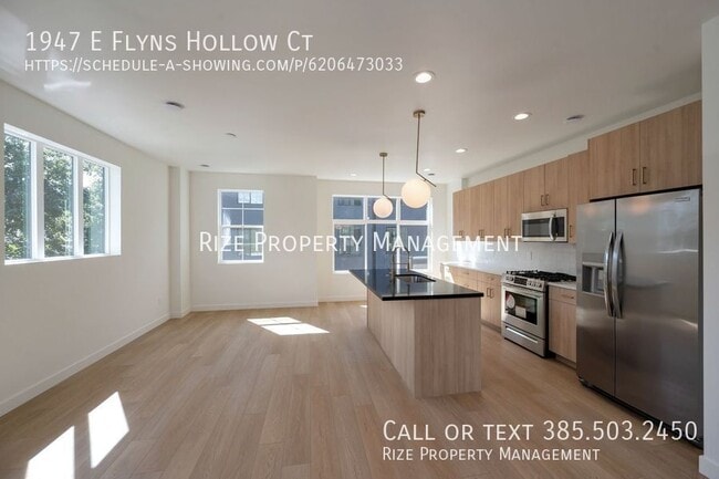 Building Photo - 1947 Flyns Hollow Ct