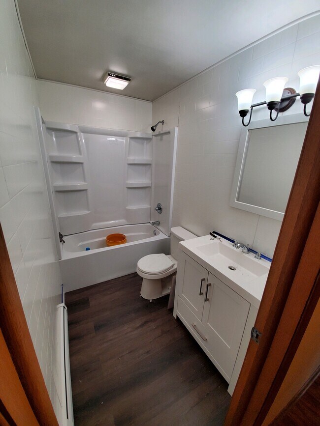 Bathroom - 3317 18th Ave NW