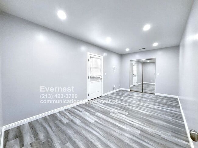 Building Photo - 3456 Redondo Blvd