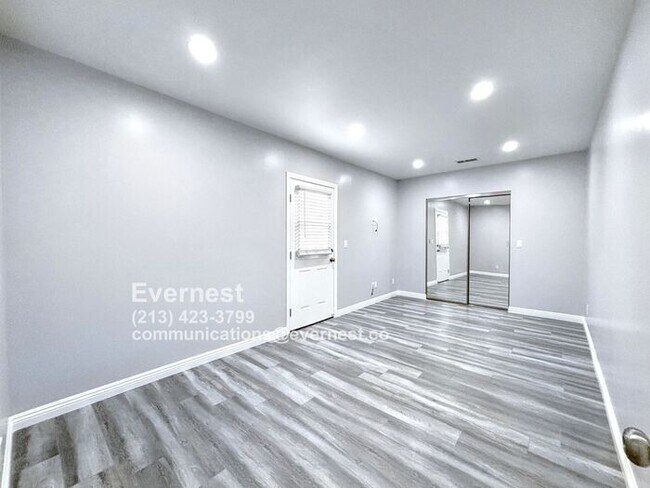 Foto del edificio - 3456 Redondo Blvd