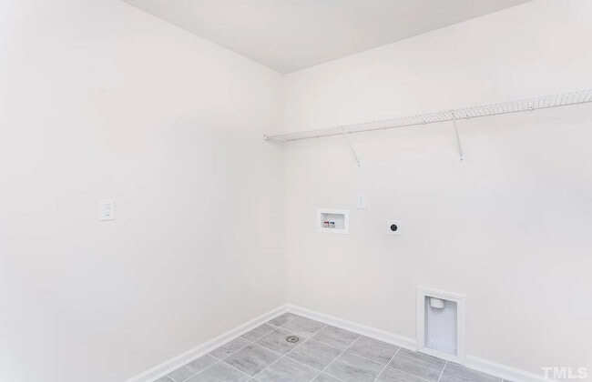 Building Photo - 5706 Kalamata Dr