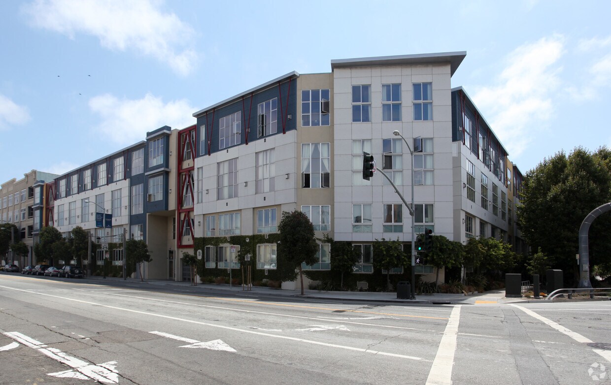 Primary Photo - 683 Brannan St Loft Apartments