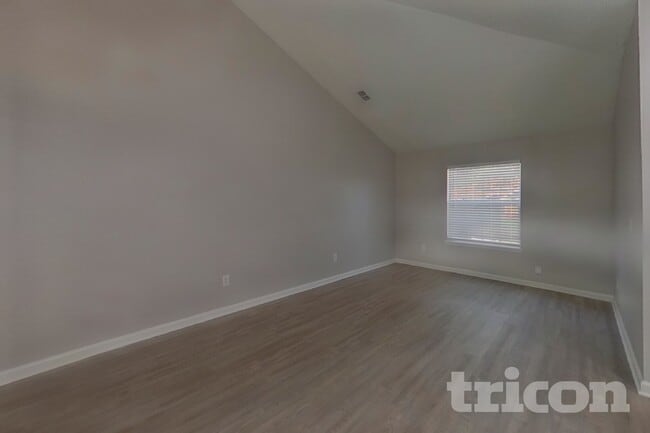 Building Photo - 12048 Coachman Lakes Way