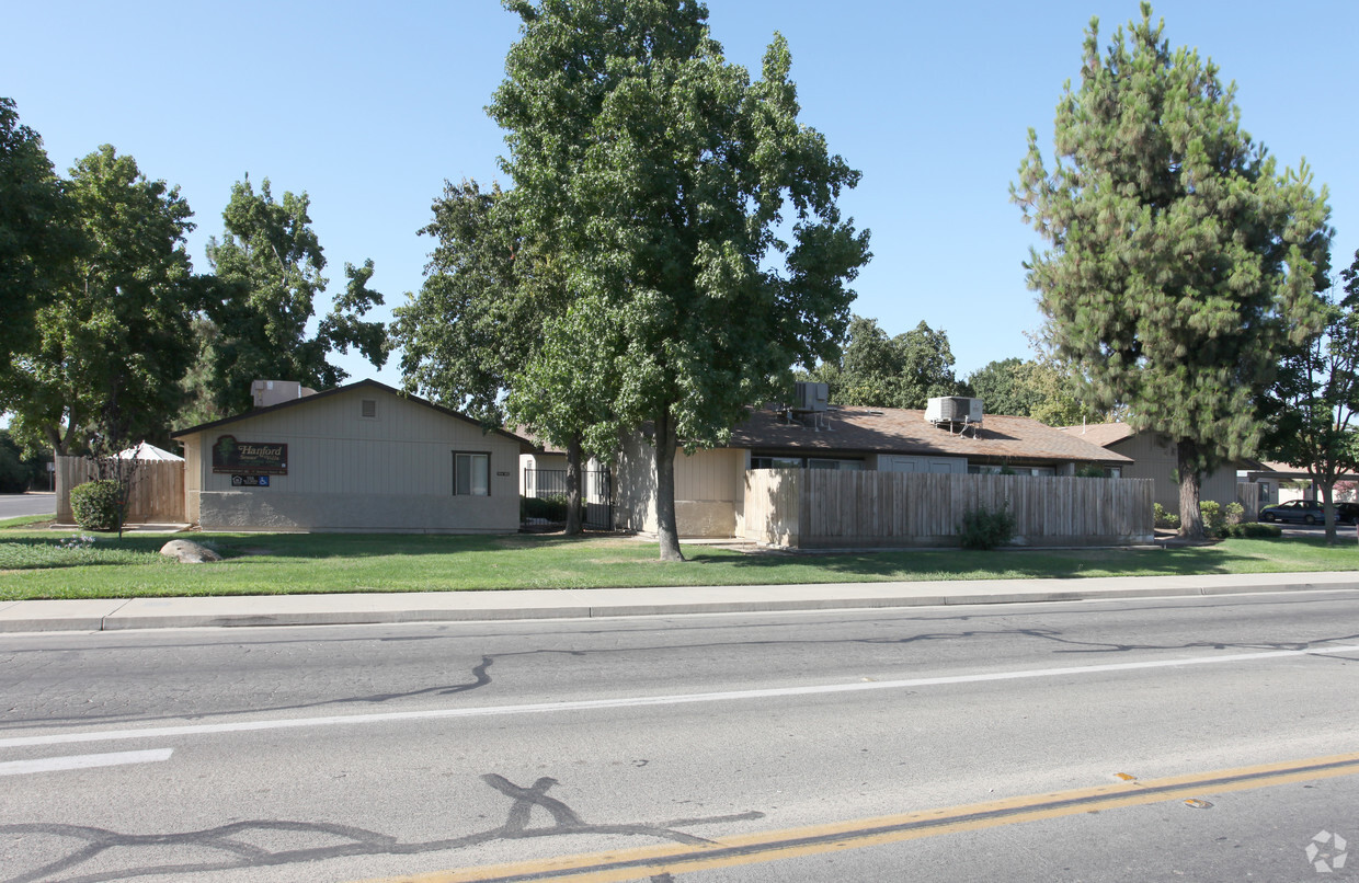 Primary Photo - Hanford Senior Villa