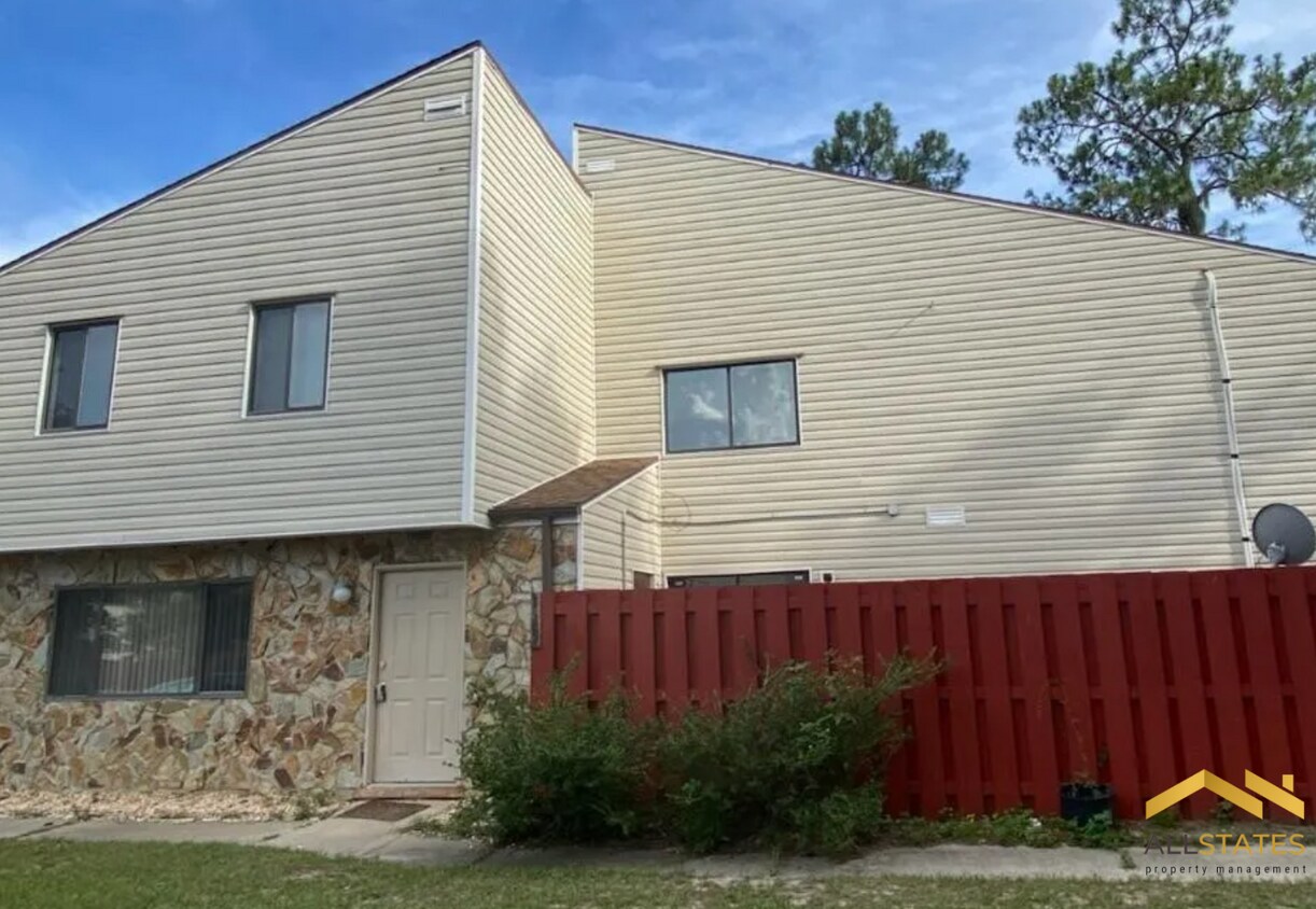 2136 NE 45th Ave, Ocala, FL 34470 House for Rent in Ocala, FL