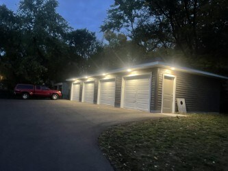 Foto del edificio - 1008 E Madison St