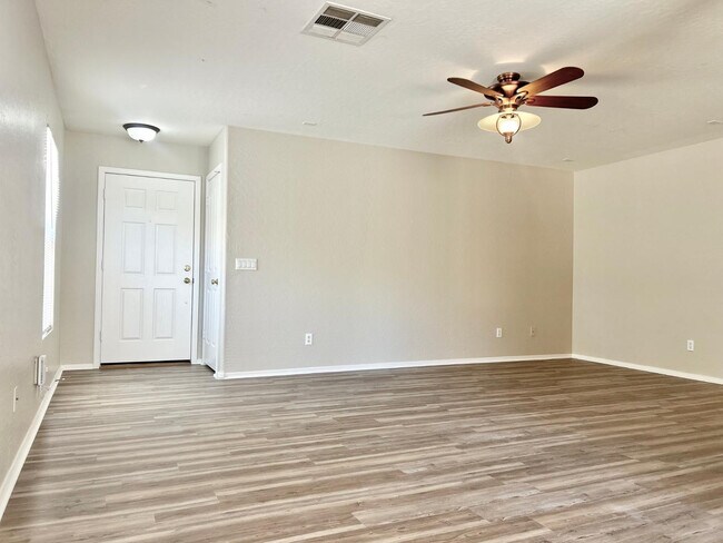 Foto del edificio - 2547 E San Manuel Rd