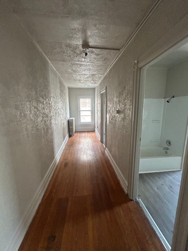 Building Photo - 312 N 14th St