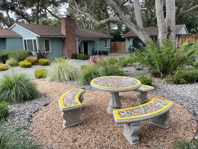 Building Photo - 3-Bedroom Pebble Beach Home