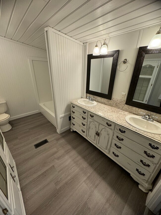 Foto del edificio - 6600 AR-171